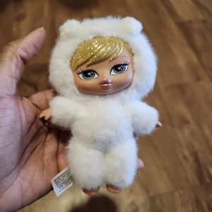 Chloe Bratzie Valentine's Edition. (Second Listing)